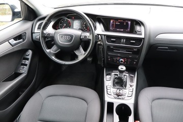 Audi A4 B8 Avant Facelifting 2.0 TDI 112g 136KM 2012 Audi A4 2.0 TDI, Navi, Klima, Klimatronic, zdjęcie 6