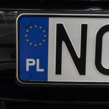 Valstybinio numerio varžtas PauEr 6 vnt. su plieniniais dangteliais – nuotrauka 11