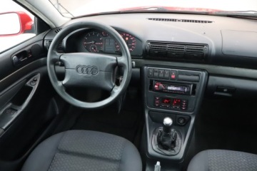 Audi A4 B5 Sedan 1.6 i 101KM 1997 Audi A4 1.6, Klima, Klimatronic,ALU, zdjęcie 6