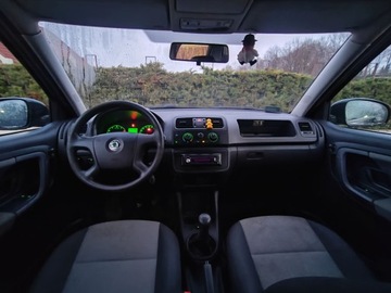 Skoda Fabia II Hatchback 1.2 i HTP 12V 70KM 2008 Skoda Fabia 1.2 Benzyna 69KM, zdjęcie 7