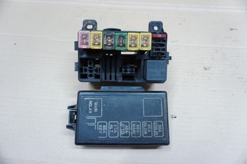 KIA RETONA SKRZYNKA BEZPIECZNIKÓW 2,0 TDi