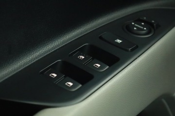 Kia Stonic I Crossover 1.4 DOHC 100KM 2018 Kia Stonic 1.4 CVVT, Salon Polska, Serwis ASO, zdjęcie 16