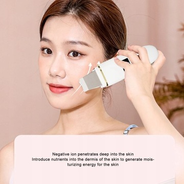 Ультразвуковая лопаточка для удаления кожи лица.