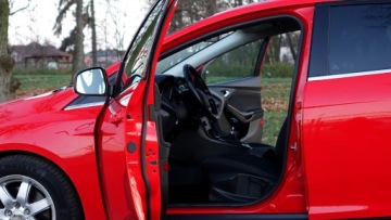 Ford Focus III Kombi Facelifting 2.0 TDCi 150KM 2016 .. Nawigacja .. Grzana Kierownica , Fotele i SZYBY .. Czujniki parkowania ., zdjęcie 22