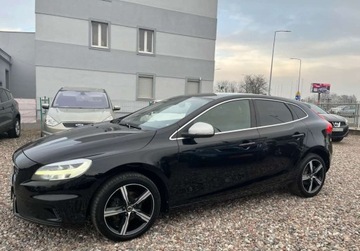 Volvo V40 II Hatchback Facelifting 2.0 D2 120KM 2018 Volvo V40 , R- Design , nawigacja , skorzane fotele 2.0 Diesel 120KM, zdjęcie 9