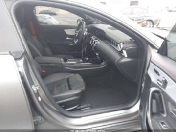 Mercedes CLA C118/X118 2025 Mercedes-Benz CLA amg 35, 2025r., 4x4, 2.0L 2.0 Benzyna 302KM, zdjęcie 8