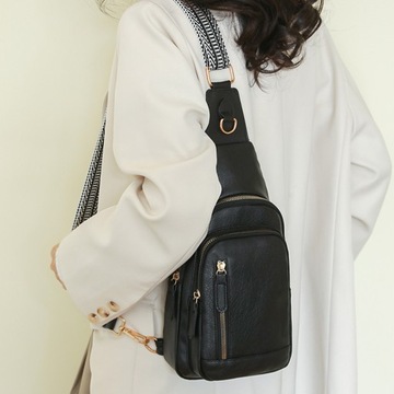 Ретро-сумка для женщин Легкая и износостойкая нагрудная сумка