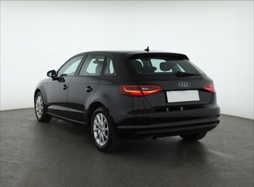 Audi A3 8V Hatchback 3d 1.6 TDI clean diesel 110KM 2015 Audi A3 1.6 TDI, Automat, Navi, Xenon, Bi-Xenon, zdjęcie 3