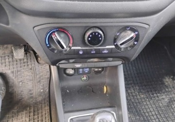 Hyundai i20 I Hatchback 5d Facelifting 1.2 DOHC 85KM 2015 Hyundai i20 2015r, 1.2 Benzyna LPG. Lekko uszkodzony przod. Jezdzi. 1.2, zdjęcie 13