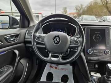 Renault Megane IV Hatchback 5d 1.3 TCe 140 FAP 140KM 2019 Renault Megane 1,3 benzyna 115KM nawigacja, zdjęcie 9
