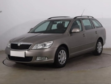 Skoda Octavia II Kombi 1.4 TSI 122KM 2010 Skoda Octavia 1.4 TSI, Salon Polska, Klima, zdjęcie 1