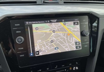 Volkswagen Passat B8 Variant Facelifting 2.0 TSI 190KM 2022 Volkswagen Passat 2.0TSI 190KM DSG Business salon Polska 1wl serwis grzana, zdjęcie 15