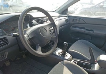 Mitsubishi Lancer VIII Kombi 1.6 i 16V Sport 98KM 2003 Mitsubishi Lancer Mitsubishi Lancer 1.6 Benzyna 98KM, zdjęcie 5