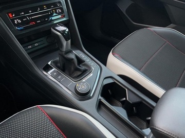 Volkswagen Tiguan II SUV Facelifting 2.0 TDI 200KM 2022 Volkswagen Tiguan 2.0TDI 200KM UrbanSport DSG 4x4 SerwisASO Acc Matrix Kes, zdjęcie 23