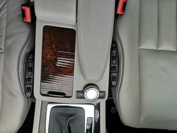 Mercedes Klasa C W204 Kombi T204 1.8 200 CGI BlueEFFICIENCY 184KM 2012 Mercedes C 200 1,8 T 184KM Klimatr Automat Nawi, zdjęcie 21