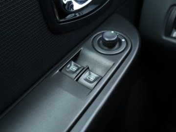 Renault Clio IV Hatchback 5d ENERGY TCe 99g 90KM 2013 Renault Clio 0.9 TCe, Salon Polska, Navi, Klima, zdjęcie 12