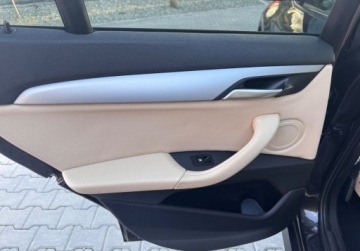 BMW X1 F48 Crossover sDrive 18i 140KM 2017 BMW X1 bezwypadekserwis aso1wlascicieljak nowa 1.5 Benzyna 140KM, zdjęcie 21