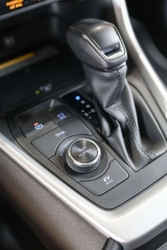 Toyota RAV4 V SUV 2.5 Hybrid Dynamic Force 222KM 2019 Toyota RAV4 2.5 Hybrid Comfort 4x4 Style HAK 2.5 Hybryda 222KM, zdjęcie 12