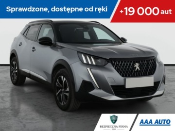 Peugeot 2008 II SUV 1.2 PureTech 130KM 2023 Peugeot 2008 1.2 PureTech, Salon Polska