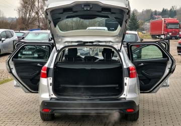 Ford Focus III Kombi Facelifting 1.5 EcoBoost 150KM 2018 Ford Focus 1,5 150KM Benzyna 6-Biegow Salon PL 1.5 Benzyna 150KM, zdjęcie 17