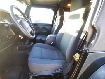 Jeep Wrangler II 4.0 i 178KM 2006 JEEP WRANGLER II (TJ) Wyciągarka, Manual, 53611 mil,2xklucz, 4.0 i 178KM, zdjęcie 8