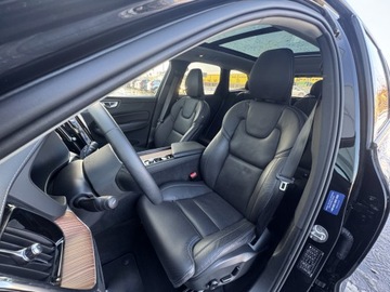 Volvo XC60 II 2023 Volvo XC 60 B5 AWD | Ultimate Dark | Mild Hybrid |, zdjęcie 26