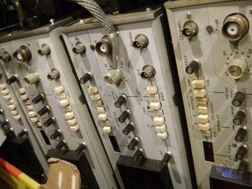 РЕГУЛИРУЕМЫЙ ПРОВОДНОЙ потенциометр 240 Ом от военных