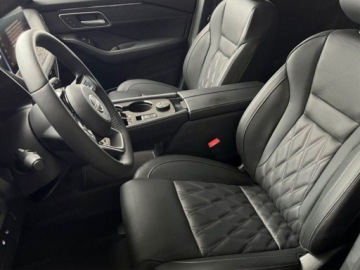 Nissan X-Trail IV 1.5 VC-T e-POWER 213KM 2025 Od ręki - Tekna e-POWER 4WD 1.5 213KM / Pakiet Premium, zdjęcie 4