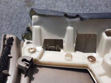 Honda Odyssey 2018 — панель передней двери, обшивка передней части левой водительской двери