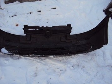 NÁRAZNÍK CORSA C 2002R Z20R MŘÍŽKA CHRÓM ČERNÁ