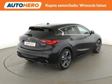 Infiniti Q30 2.0T 211KM 2017 Infiniti Q30 4x4 automat skóra/alcantara navi, zdjęcie 6