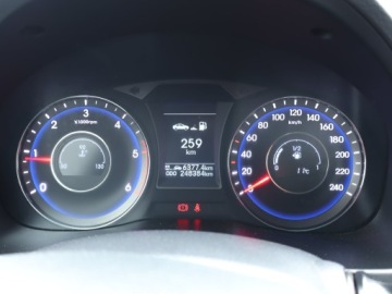 Hyundai i40 Kombi 1.7 CRDi LOW 115KM 2015 Hyundai i40 1.7 CRDI, Klima, Klimatronic, zdjęcie 10