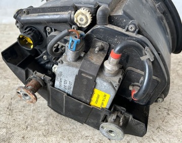 SVĚTLO PRAVÁ PŘEDNÍ LANCIA THESIS XENON