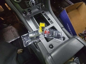 Aston Martin DB9 2013 Aston Martin DB9 Base 2013 6.0l 6.0 Benzyna 510KM, zdjęcie 13