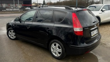 Hyundai i30 I CW Facelifting 1.6 CRDi 90KM 2011 Hyundai i30 1.6D 90PS OPŁACONY Bezwypadkowy, zdjęcie 5