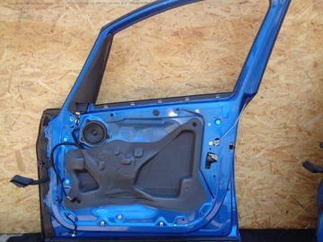 BMW 2 F46 DVEŘE PRAVÉ PŘEDNÍ KOMPLETNÍ B45