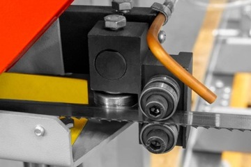 ГОРИЗОНТАЛЬНАЯ ЛЕНТОЧНАЯ ПИЛА TRAK HOLZMANN BBS350 230В