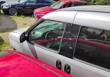 Fiat Doblo III Van 1.6 Multijet 16v 105KM 2016 Fiat Doblo 112016 Salonowy, 1.6JTD, Uszkodzony przod. VAT 23 brutto. 1.6, zdjęcie 4