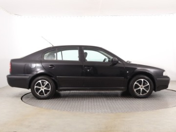 Skoda Octavia II Hatchback 1.6 MPI 102KM 2009 Skoda Octavia 1.6, Salon Polska, Klima, zdjęcie 5