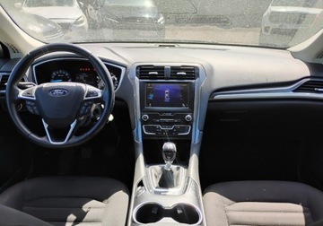 Ford Mondeo V Sedan 2.0 TDCi 150KM 2019 Ford Mondeo 2019r, 2.0 TDCI. Uszkodzony przod. Jezdzi. 2.0 Diesel 150KM, zdjęcie 5