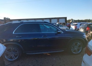 Mercedes GLE V167 2022 Mercedes-Benz GLE 2022, 2.0L, od ubezpieczalni 2.0 Benzyna 255KM, zdjęcie 2