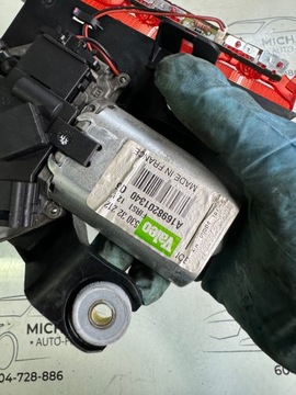 MERCEDES W169 04R- MOTOREK STĚRAČE ZADNÍ STOP