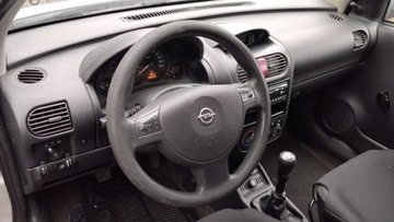 Opel Corsa C 1.2 Twinport ECOTEC 80KM 2004 Opel Corsa C Twinport 1.2 Idealny wygląd, koła 15", zdjęcie 5