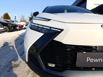 Toyota C-HR II SUV 2.0 Hybrid Dynamic Force 197KM 2024 Toyota C-HR 2.0 Hybrid Executive Toyota C-HR 2.0 H, zdjęcie 9