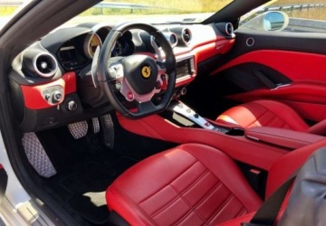 Ferrari California 2017 Ferrari California T Ferrari California T 3.9 Benzyna 560KM, zdjęcie 32