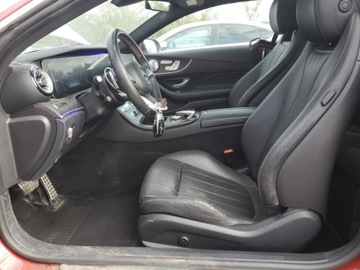 Mercedes Klasa E W213 2018 Mercedes-Benz Klasa E E400 4matic 2018, Coupe, 3.0L V6 329KM, 4x4,od ubezp, zdjęcie 6