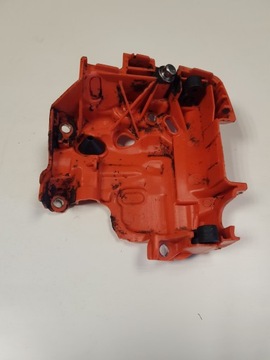 КРЫШКА ОСНОВАНИЯ КАРБЮРАТОРА HUSQVARNA 560XP 555 550 ИЛИ