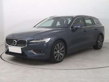 Volvo V60 II  Kombi 2.0 D4 190KM 2019 Volvo V60 D4 2.0, 187 KM, Automat, Skóra, Navi, zdjęcie 1