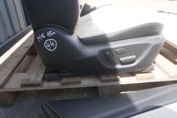 MAZDA 6 GJ SPORT SEDAN СИДЕНЬЯ CANNOTOTOTOTOTOTOTTLE КОЖА 2015 ГОД СВЕТЛАЯ КОЖА БЕЛЫЙ