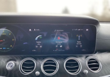 Mercedes Klasa E W214 Sedan 2.0 220d 197KM 2023 Mercedes-Benz Klasa E 220 d 4Matic 9G-TRONIC Avantgarde 2.0 Diesel 197KM, zdjęcie 25